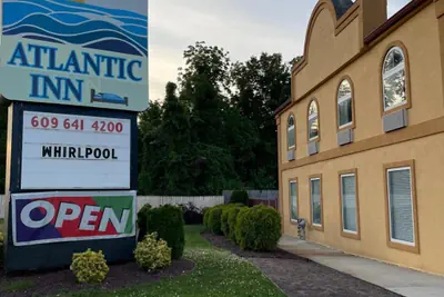 Photo 4 - Atlantic Inn