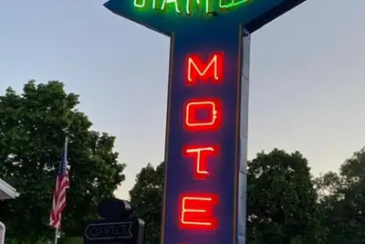 Photo 2 - Diamond Motel - Abilene