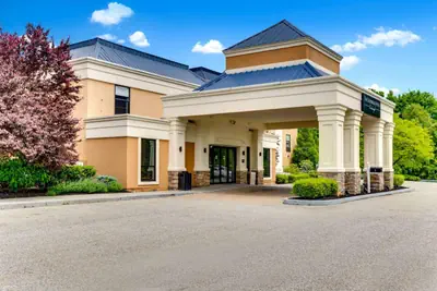 Photo 5 - The Crossroads Hotel - Newburgh