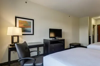 Photo 5 - Holiday Inn Express and Suites Sikeston by IHG