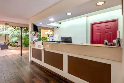 Photo 4 - Coratel Suites