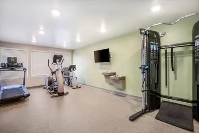 Photo 2 - WoodSpring Suites Gurnee - Chicago