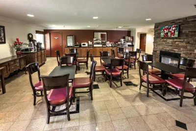 Photo 4 - Red Roof Inn PLUS Henderson
