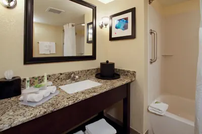 Photo 4 - Holiday Inn Express Augusta Downtown by IHG
