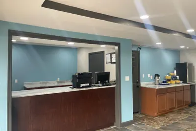 Photo 5 - Days Inn by Wyndham Elizabeth City