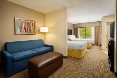 Photo 3 - Holiday Inn Express & Suites Alpharetta by IHG