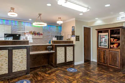 Photo 2 - Best Western Allatoona Inn & Suites