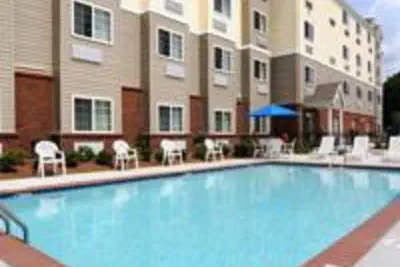 Photo 2 - Microtel Inn & Suites by Wyndham Columbus Near Fort Benning