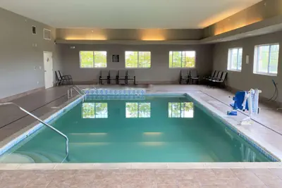 Photo 4 - Super 8 by Wyndham Cedar Falls