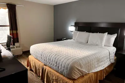 Photo 4 - SureStay Hotel by Best Western Morganton