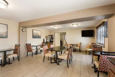 Photo 3 - Best Western Mount Pleasant Inn