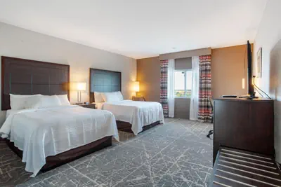 Photo 4 - Orangewood Inn & Suites Kansas City Airport