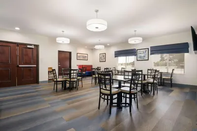 Photo 5 - Best Western Coffeyville Central Business District Inn and Suites