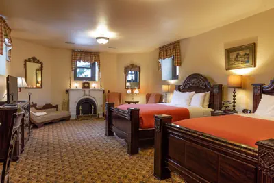 Photo 4 - Steele Mansion