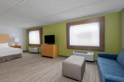 Photo 5 - Holiday Inn Express & Suites Wheat Ridge-Denver West by IHG
