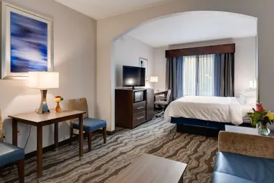 Photo 5 - Best Western Plus River Escape Inn & Suites