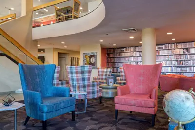 Photo 3 - LivINN Hotel Cincinnati / Sharonville Convention Center