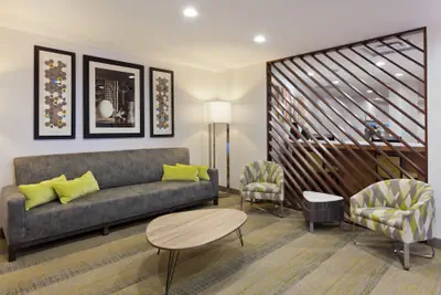 Photo 3 - Holiday Inn Express Hotel & Suites Phenix City - Columbus by IHG