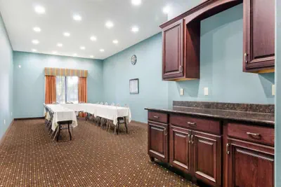 Photo 4 - Comfort Suites Topeka Northwest