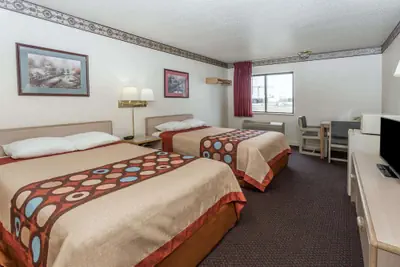Photo 4 - Super 8 by Wyndham Morris