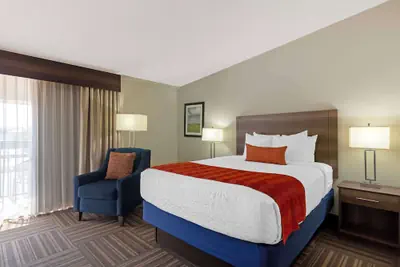 Photo 3 - Best Western Colonial Inn