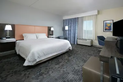 Photo 3 - Hampton Inn & Suites Clinton - I-26