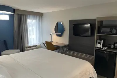 Photo 5 - Holiday Inn Express Burlington by IHG