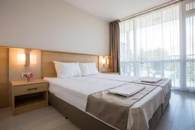 Photo 2 - Holiday Inn Express & Suites Troy by IHG