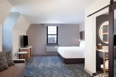 Photo 5 - Hotel Royer Urbana Champaign, Tapestry Collection by Hilton