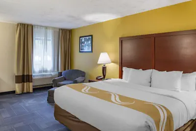 Photo 4 - Quality Inn & Suites Zanesville City Center