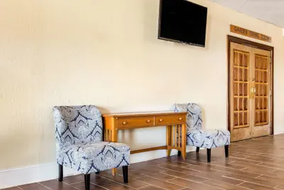 Photo 5 - Ramada by Wyndham Santee I-95