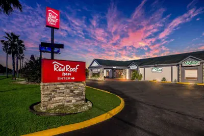 Photo 5 - Red Roof Inn Savannah - Richmond Hill/ I-95