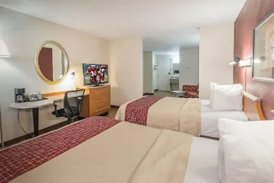 Photo 3 - Sycamore Suites