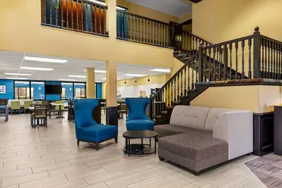 Photo 5 - Quality Inn Warrensburg