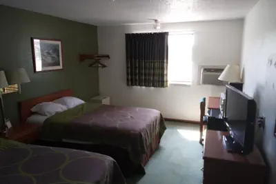 Photo 2 - Capital O Amerihost Inn and Suites Kingdom City Hwy 54 MO