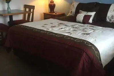 Photo 5 - Village Inn