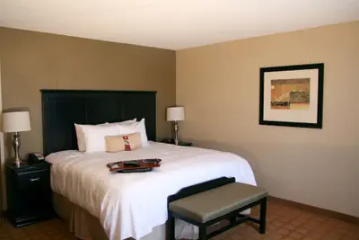 Photo 5 - Hampton Inn & Suites Chicago/St. Charles