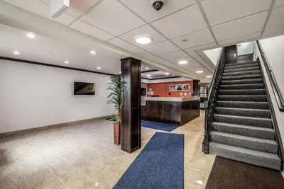 Photo 5 - Motel 6 Peoria, IL