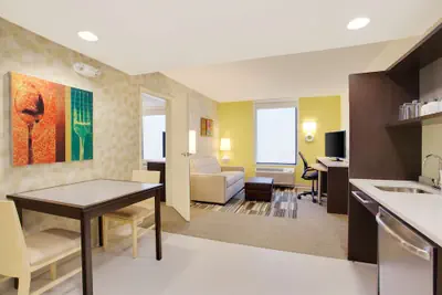 Photo 4 - Home2 Suites by Hilton Chicago/Schaumburg, IL