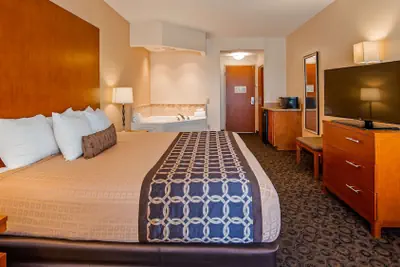 Photo 5 - Best Western Plus Rose City Conference Center Inn