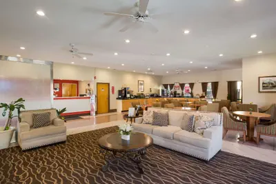 Photo 5 - Econo Lodge Inn & Suites Hardeeville I-95
