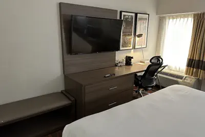 Photo 4 - Comfort Inn Conyers