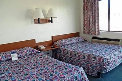Photo 3 - Rodeway Inn Fort Smith I-40