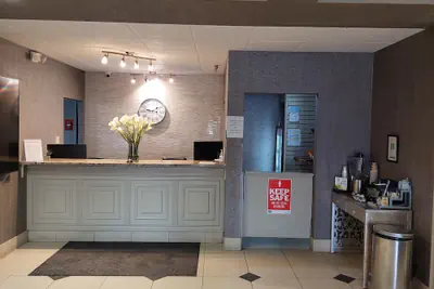 Photo 3 - Sonesta Essential Hotels Overland Park
