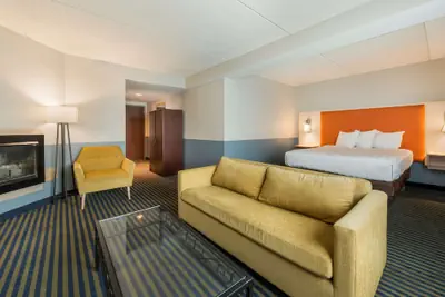 Photo 2 - Baymont by Wyndham Westampton