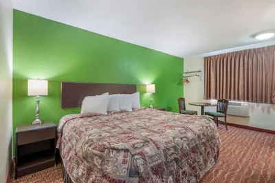 Photo 4 - Rodeway Inn Benton