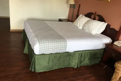 Photo 5 - Americas Best Value Inn Marion, IL