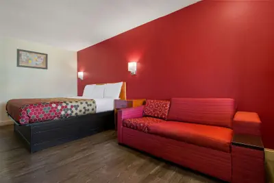 Photo 2 - Econo Lodge Goldsboro Hwy 70