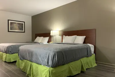 Photo 3 - Econo Lodge Troy