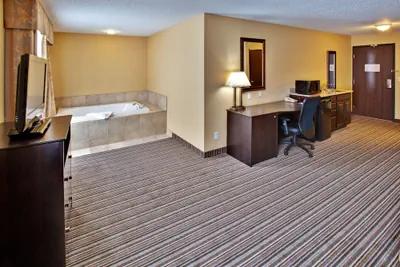 Photo 3 - Holiday Inn Express Hotel & Suites Council Bluffs - Conv Ctr by IHG